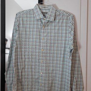 Express Medium Fitted Button-Down Shirt